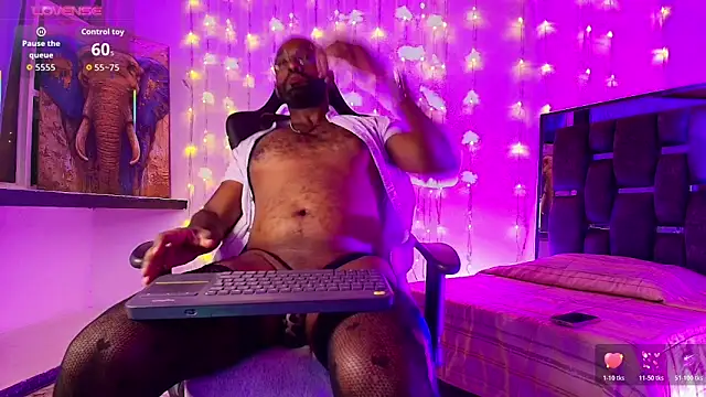 LOGAN_ADAMS27 webcam show