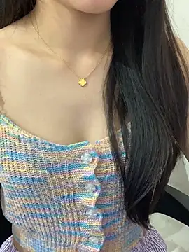 Jonlie18 在線直播表演