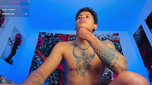 Maxi_Gray 现场XXX聊天