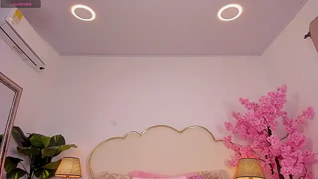 Онлайн чат XXX CahitlinBell