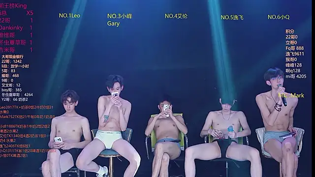 AAA-winnerのライブXXXチャット