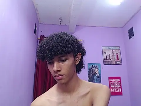 bigcock_twinks: διαδικτυακό σόου στην κάμερα