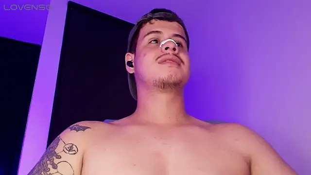 BjornSteel 라이브 XXX 채팅