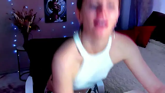 JinnaGreat's Live XXX Chat