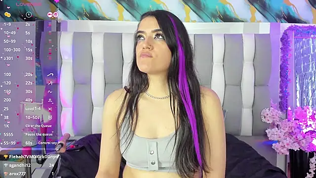 Chat XXX en directo de IsaDiiaz