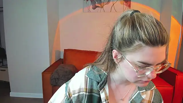 zoe_j0y élő XXX-chatje