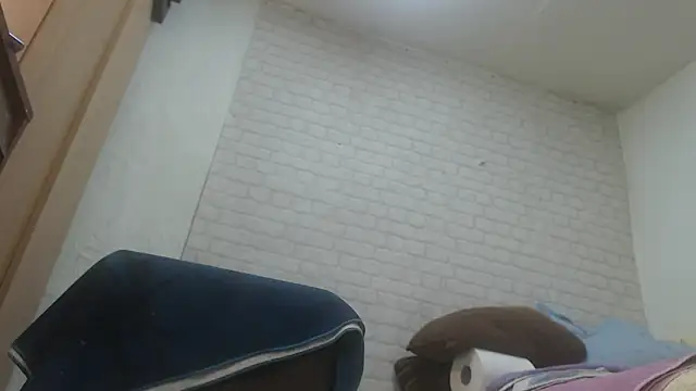 Chat XXX en directo de EmmaSquirt