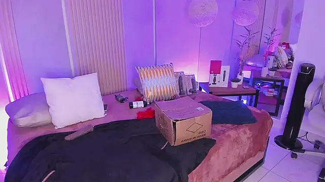 sabrina_shark_: онлайн-секс-чат