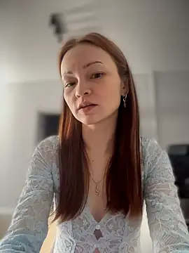 SadieSink_'s Live XXX Chat