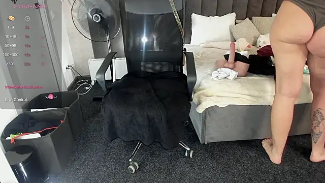 Kira_Key's Live XXX Chat