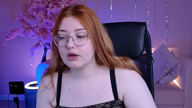 StaceyJensen Adlı Modelin Canlı XXX Sohbeti