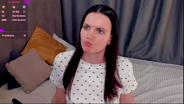 AnnettWildin Adlı Modelin Canlı XXX Sohbeti