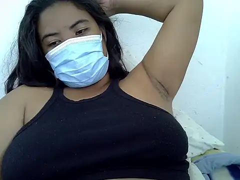 Živý XXX chat Artinah22