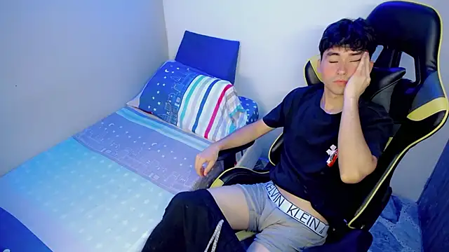 Luigii_'s Live XXX Chat