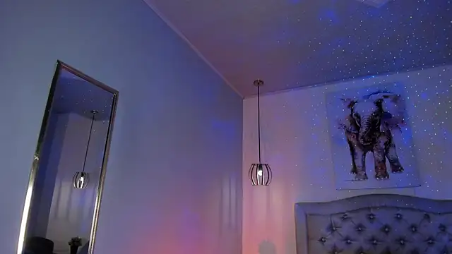 Chat XXX en directo de ayshel__