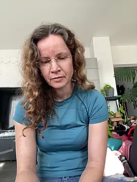 AnnikaRose élő XXX-chatje