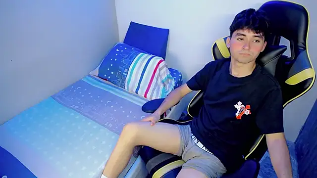 Онлайн чат XXX Luigii_