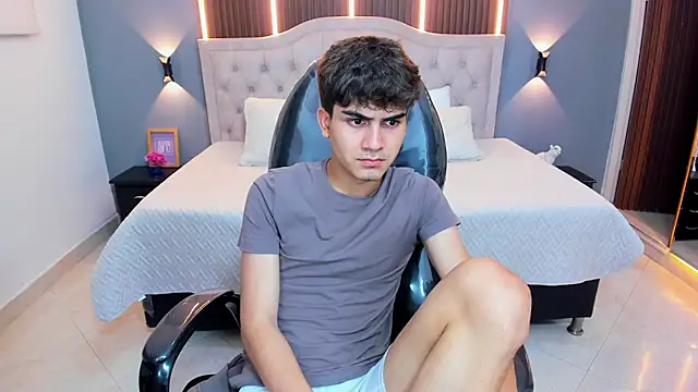 Tommy18__ Chat XXX live