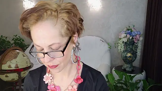 LioraWeiss Chat XXX in diretta