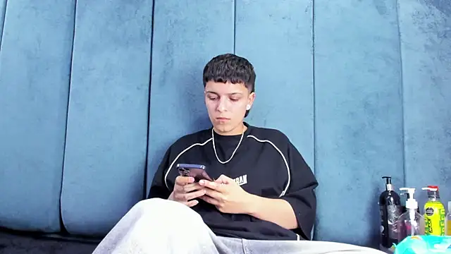 Megan_Thompson_'s Live XXX Chat