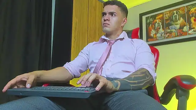 ALPHA_DOMINUS_ – Naživo XXX chat