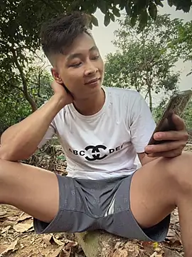 Naughty___asian 即時 XXX 聊天