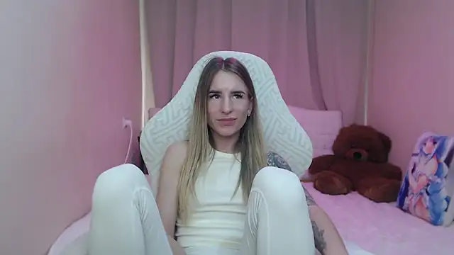 DeboraHorny: онлайн-секс-чат