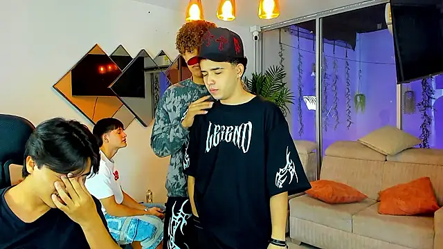 XXX chat uživo modela Houseofwarrios