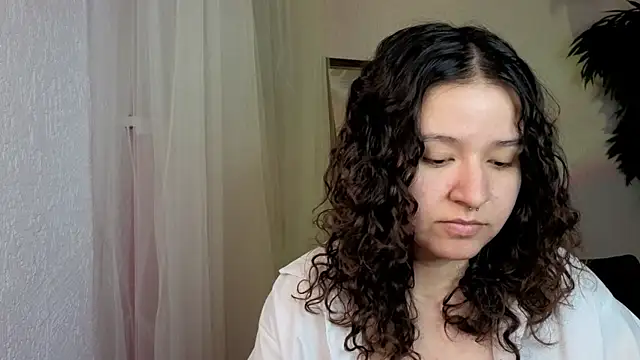 Chat +18 de _M1ra_ ao vivo