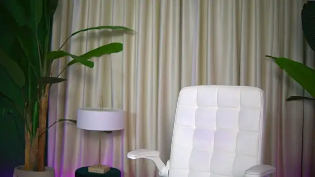 Chat XXX ao vivo de FoxieJullia