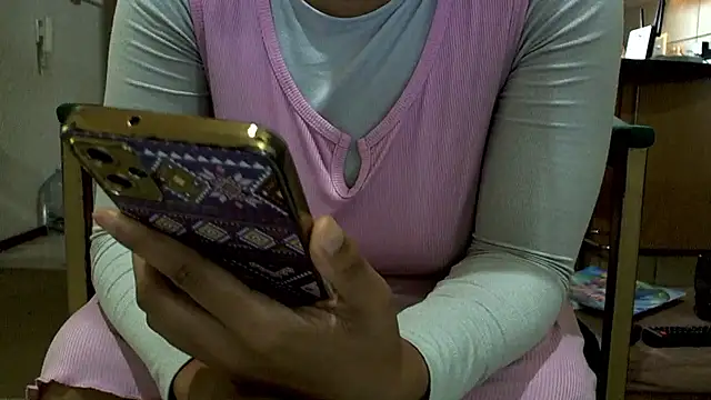 NewBeginnings8's Webcam Show