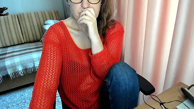 lauraoven Chat XXX in diretta