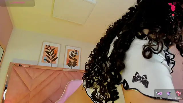 Chat XXX en directo de DemiJones_