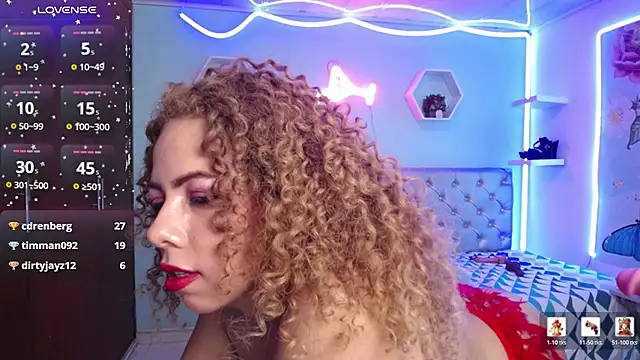 thalia_mills19 webkamerás műsora