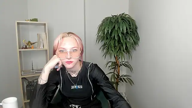 LilySalmond: вебкам-шоу