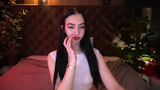 XXX chat uživo modela WildKittenX_