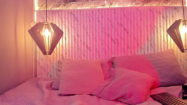 Julieth_brown_ Adlı Modelin Canlı XXX Sohbeti