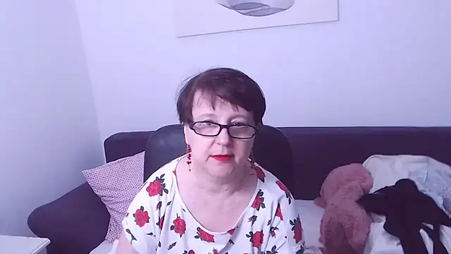 ChristaRose: онлайн-секс-чат