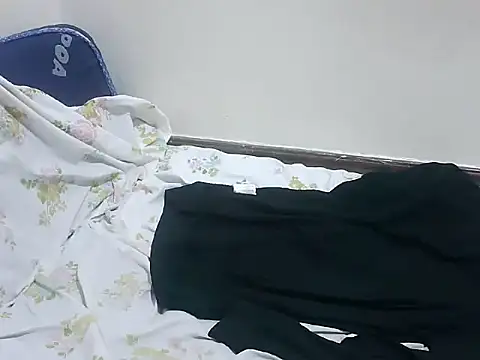 prettybeee's Webcam Show