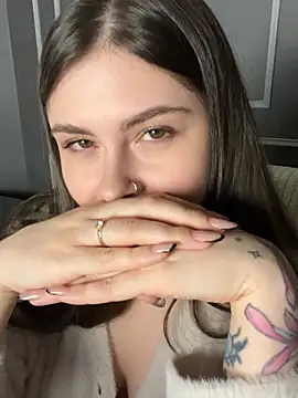 Lovely_Waifu: απευθείας συνομιλία ΧΧΧ