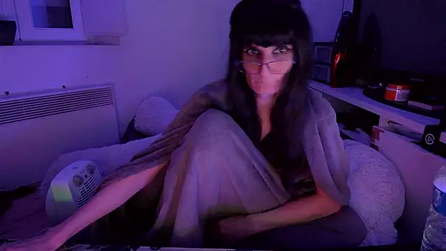 CeriseLapine's Live XXX Chat