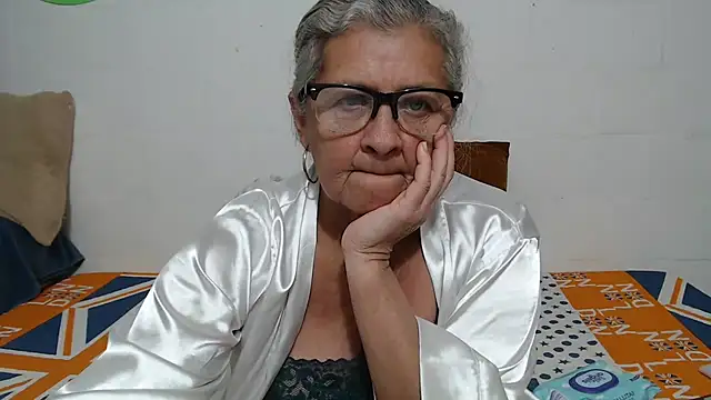 Chatroom XXX en direct de candy_mature_