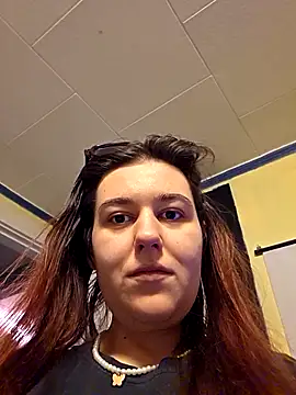 دردشة Ashlovescannabis الجنسية المباشرة