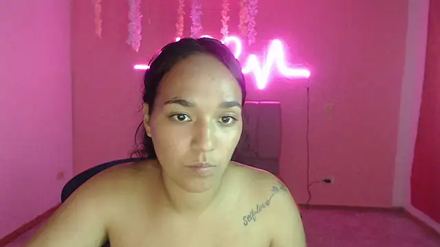 astrid_blaze_27's Live XXX Chat
