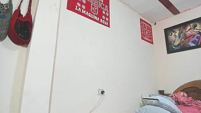 Alissamore3's Live XXX Chat