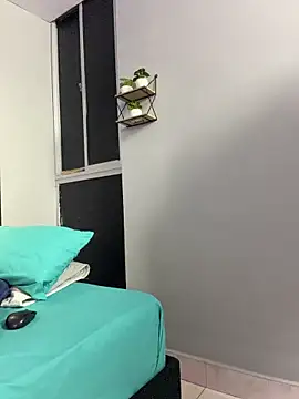 Yelena03 现场XXX聊天