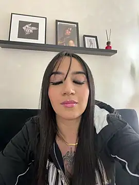 EmmyEvans1 라이브 XXX 채팅