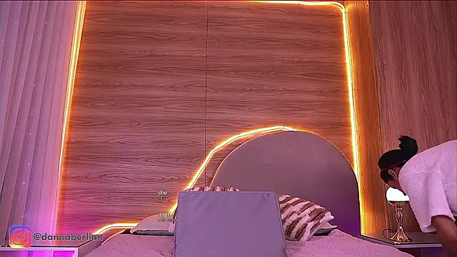 XXX chat uživo modela danna_berlin_