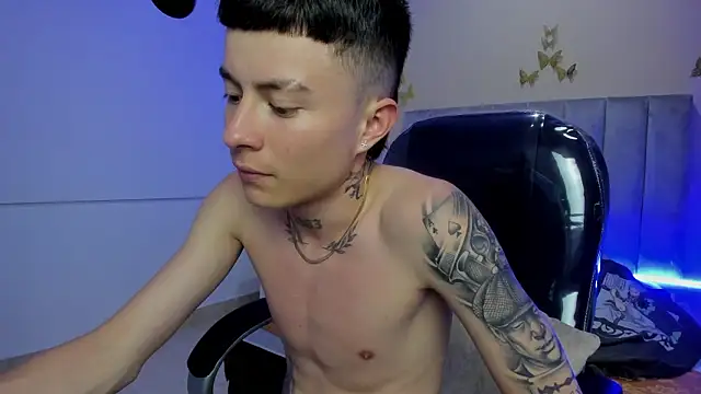 Nascary_Fox: απευθείας συνομιλία ΧΧΧ