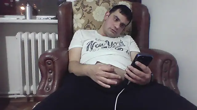 YakisikliSikici live XXX chat